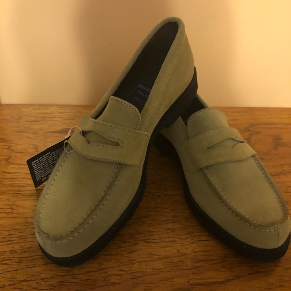 NWT Andre’ Assous Collection Loafers Italy